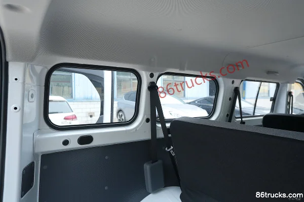 SAIC-GM-Wuling Yangguang 2026 Comfort 6-Seat Pure Electric Light Bus Saike 56.2kWh Cargo Box (3) | 86Trucks