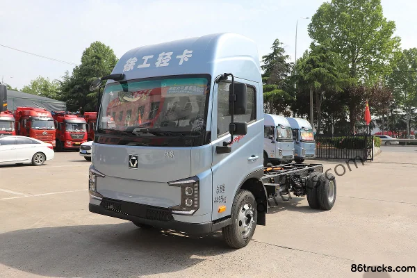 XCMG Hanjie High Roof Air Brake 4.4m Single Row Pure Electric Cargo Truck CATL 165.15kWh 4X2(6 wheels) Exterior (3) | 86Trucks