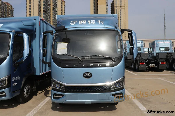 Yutong T5 Standard Edition Mid-body Air Brake 4.2m Single Row Pure Electric Van Light Truck Shenlan 155.332kWh 4X2(6 wheels) Exterior (2)