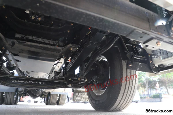 XCMG Hanfeng XG2 Version Composite 6X4(10 roues) Toit Plat Électrique Pur à Échange de Batterie Tracteur Routier CATL 600.93kWh Châssis (3)
