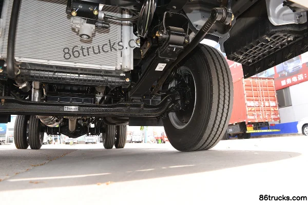 FAW Jiefang Hu 6G Medium Body 140hp 4X2(6 wheels) 4.2m single-row flatbed light truck Chassis (3) | 86Trucks
