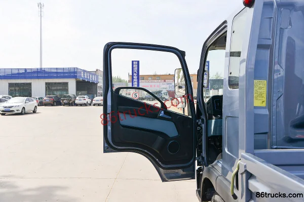 FAW Jiefang J6F 160hp 4X2(6 wheels) 3.82m Crew Cab Flatbed Light Truck (Wide Body) (1) | 86Trucks