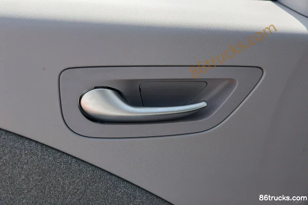 Ruichi R5 Cargo Version 2026 Model Smart Supercharge Edition Beyond Type I 2-seat pure electric enclosed truck Gotion 58.24kWh Cab (3) | 86T