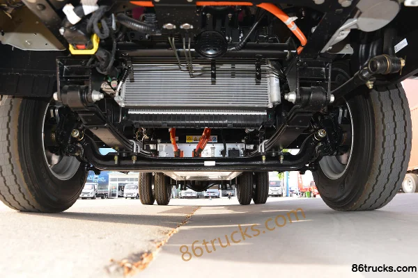 Foton Zhilan EM Hydraulic Brake 4.17m Single Row Pure Electric Flatbed Micro Truck Yiwei 81.59kWh 4X2(6 wheels) Chassis (1) | 86Trucks