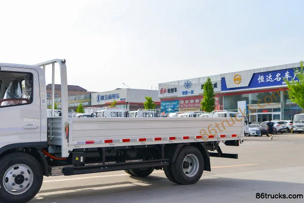 Foton Zhilan EM Hydraulic Brake 4.17m Single Row Pure Electric Flatbed Micro Truck Yiwei 81.59kWh 4X2(6 wheels) Body (1) | 86Trucks