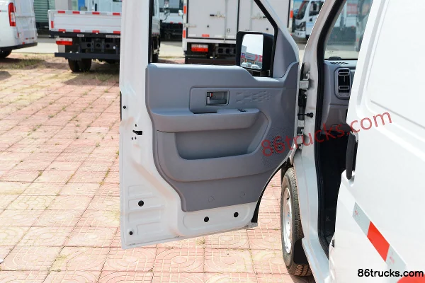 Ruichi R3 2026 Model 2-Seat Pure Electric Enclosed Delivery Truck Ganfeng 38.4kWh Cab (2) | 86Trucks