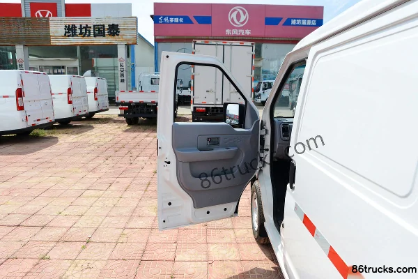 Ruichi R3 2026 Model 2-Seat Pure Electric Enclosed Delivery Truck Ganfeng 38.4kWh Cab (1) | 86Trucks