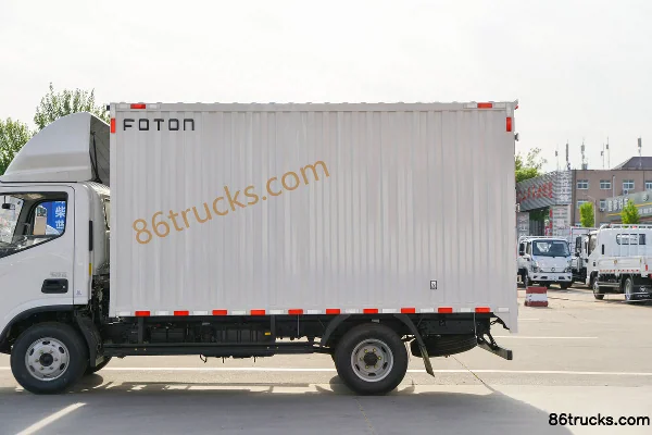 Foton New Jieyun Youth Edition 2.5L Diesel 150hp 4X2(6 wheels) WLY 5-Speed 4.14m Single Row Van Light Truck Body (2) | 86Trucks