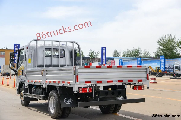 FAW Jiefang Tiger 6G Wide Body 160 hp 4X2(6 wheels) 3.82m Semi-row Stake Truck (Fast Gear 8-speed) (3) | 86Trucks