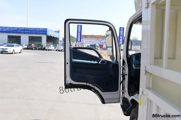 Foton Forland Linghang G5 Air Brake 4.17m Single Row Pure Electric Stake Truck CATL 100.46kWh 4X2(6 wheels) Cab (1) | 86Trucks