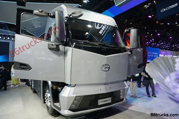 GAC Leader T9 6X4(10 wheels) pure electric tractor truck CALB 400kWh Exterior (3) | 86Trucks