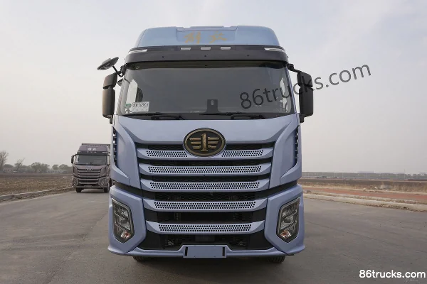 FAW Jiefang J6V Pilot Edition 380 hp 4X2(6 wheels) 10-speed 6.8m refrigerated truck Exterior (2) | 86Trucks
