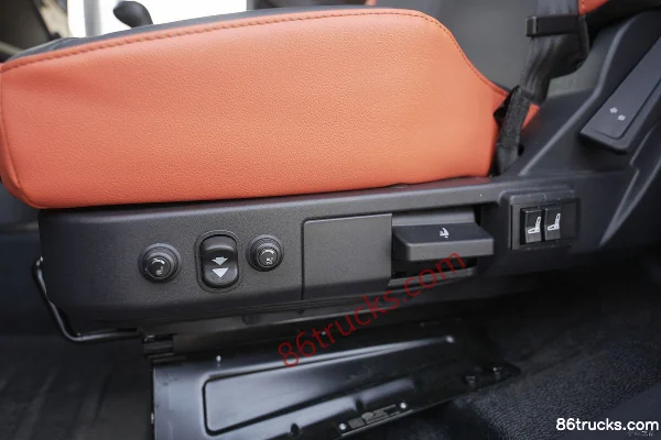 FAW Jiefang J6V Pilot Edition 380 hp 4X2(6 wheels) 10-speed 6.8m refrigerated truck Cab (2) | 86Trucks