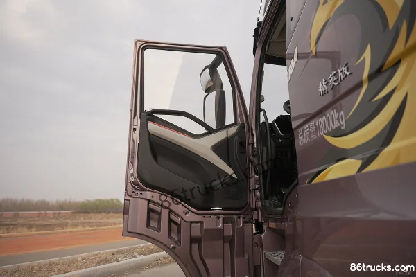 FAW Jiefang J6V Elite Edition 7.8L Diesel 320 hp 4X2(6 wheels) FAW Jiefang 8-Speed 9.6m Van Cargo Truck Cab (1) | 86Trucks