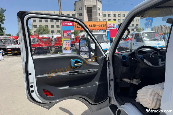 Dongfeng T9E hydraulic brake 4.005m single-row pure electric flatbed micro truck CALB 62kWh 4X2(6 wheels) Cab (1) | 86Trucks