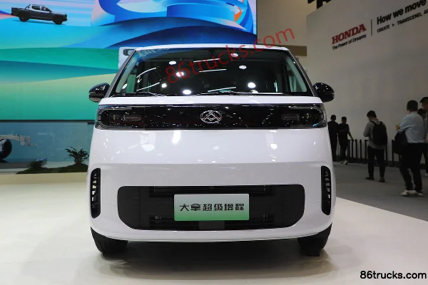 SAIC MAXUS Dana Range Extender 2026 Model Multi-Function Standard Type 7-Seat Long Wheelbase Low Roof Light Bus CATL 50kWh Exterior (2) | 86