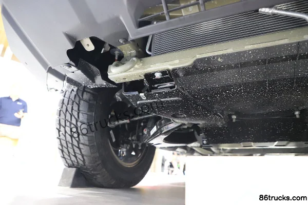 SAIC MAXUS Interstellar L 2023 Elite 2.0T Diesel 143hp Manual 4WD Flat Box Double Cab Pickup Body (2) | 86Trucks