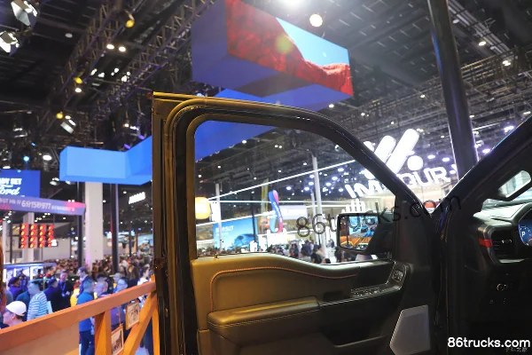 Ford F-150 Series 2019 3.5T Gasoline 4WD Double Cab Pickup LTD (China VI) Chassis (2) | 86Trucks