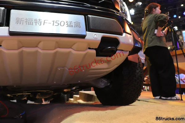 Ford F-150 Series 2019 3.5T Gasoline 4WD Double Cab Pickup LTD (China VI) Body (3) | 86Trucks