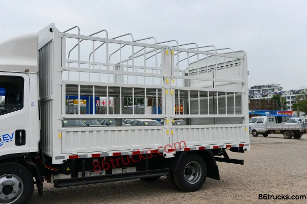 Shidai Linghang M5 4.19m Single Row Pure Electric Stake Truck CATL 100.96kWh 4X2(6 wheels) Body (2) | 86Trucks