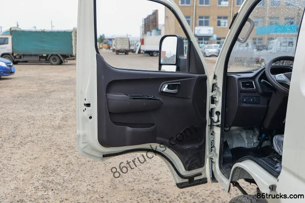 FotonM2 3.8m Row Half Pure Electric Flatbed Micro Truck AiYiKe 71.63kWh 4X2(6 wheels) Cab (2) | 86Trucks
