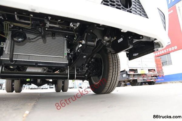Foton V Card 2.3L Diesel 142hp 4X2(6 wheels) WLY 5-Speed 3.89m Extended Cab Van Truck Chassis (3) | 86Trucks