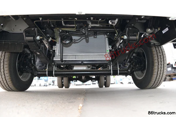 Foton V Card 2.3L Diesel 142hp 4X2(6 wheels) WLY 5-Speed 3.89m Extended Cab Van Truck Chassis (1) | 86Trucks