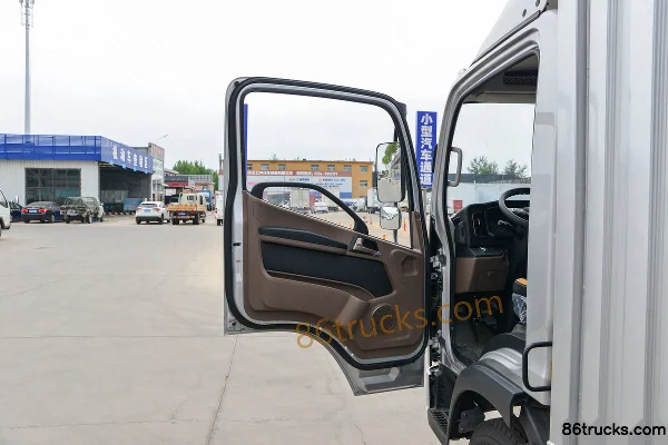 FAW Jiefang New Zhaocaihu Pro 2.5L Diesel 150hp 4X2(6 wheels) WLY 5-speed 4.16m Single Row Van Truck Cab (1) | 86Trucks