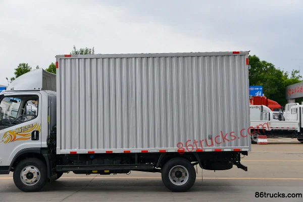 FAW Jiefang New Zhaocaihu Pro 2.5L Diesel 150hp 4X2(6 wheels) WLY 5-speed 4.16m Single Row Van Truck Body (2) | 86Trucks