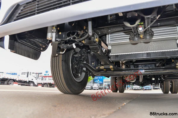 SHACMAN Commercial Vehicle Delong G200 170hp 4X2(6 wheels) 3.82m Semi-Forward Flatbed Light Truck Chassis (2) | 86Trucks