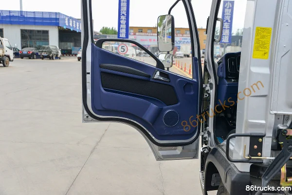 FAW Jiefang Hu 6G H5 2.5L Diesel 170hp 4X2(6 wheels) Fast Gear 8-Speed 4.16m Single Row Stake Truck Cab (2) | 86Trucks