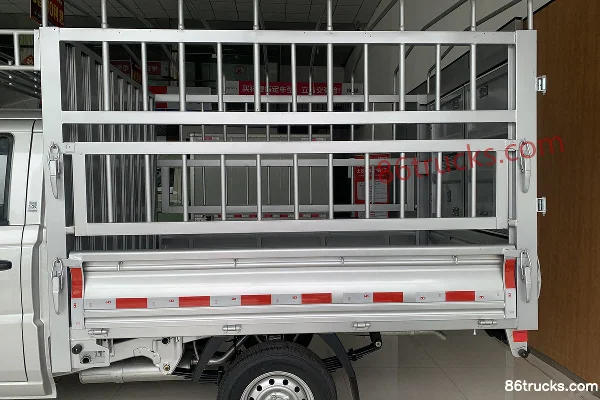 Foton Xiangling V1 1.5L 116 ch 4X2(6 roues) essence 2,3 m double rangée camion plateau à ridelles (China VI) Carrosserie (1) | 86Trucks