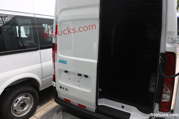 JMC E-Fushun 2025 Windowless 2-Seat Mid-Roof Mid-Wheelbase Electric Closed Van CATL 77.28kWh Cargo Box (3) | 86Trucks