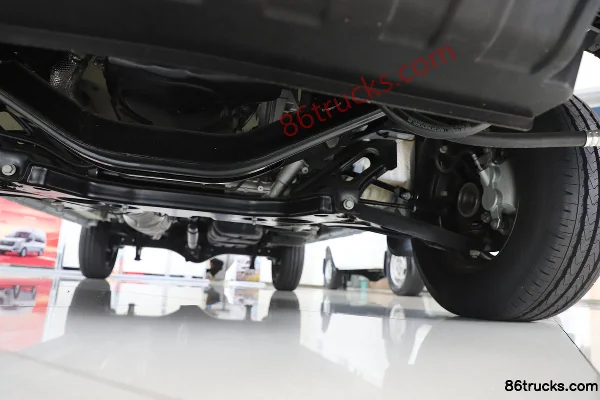 JMC Fushun 2023 model Commercial 146hp 2.0T diesel short wheelbase 6-seat medium-high roof multi-purpose passenger vehicle Chassis (3) | 86T