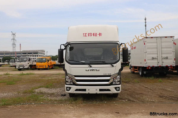 JMC Blue Whale Wide Body 2.5L Diesel 174 hp 4X2(6 wheels) WLY 6-speed 4.2m Single Row Van Light Truck Exterior (2) | 86Trucks