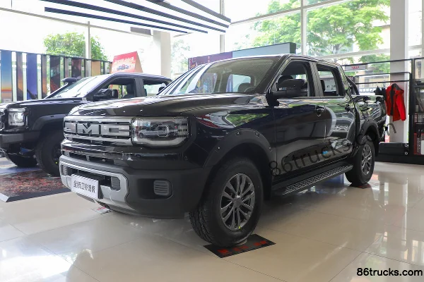 JMC New Yuhu 2.5T Diesel 167 hp 4WD Manual Short Wheelbase Double Row Pickup Cab (3) | 86Trucks