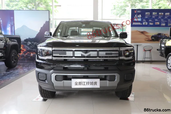 JMC New Yuhu 2.5T Diesel 167 hp 4WD Manual Short Wheelbase Double Row Pickup Cab (2) | 86Trucks
