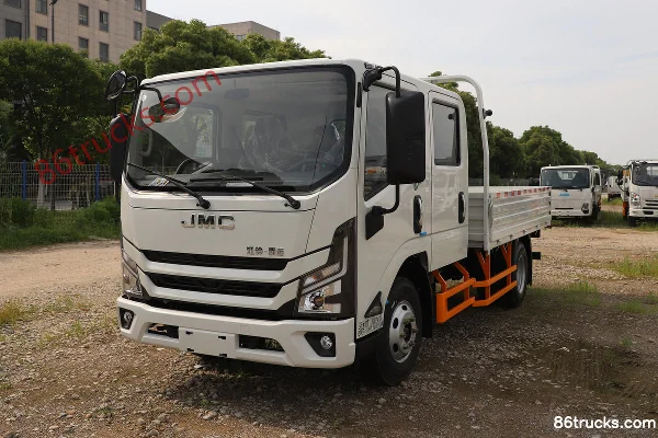 JMC Kaiyun+ Narrow Body 2.5L Diesel 136hp 4X2(6 wheels) WLY 5-Speed Hydraulic Brake 3.2m Double Row Flatbed Light Truck Exterior (3) | 86Tru