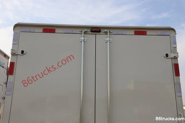 JMC Shunda 2025 EV 4X2(6 wheels) hydraulic brake 3.8m single-row box light truck Times Xin'an 63.75kWh Body (3) | 86Trucks