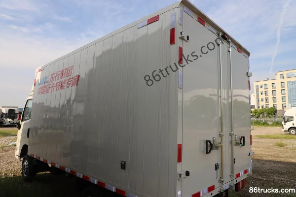 JMC Shunda 2025 EV 4X2(6 wheels) hydraulic brake 3.8m single-row box light truck Times Xin'an 63.75kWh Body (1) | 86Trucks