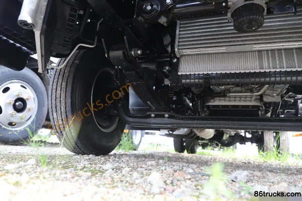 JMC Kaiwei Wide Body 143hp 4X2(6 wheels) 3.8m Semi-row Flatbed Light Truck (China VI)(Hydraulic Brake) Chassis (2) | 86Trucks