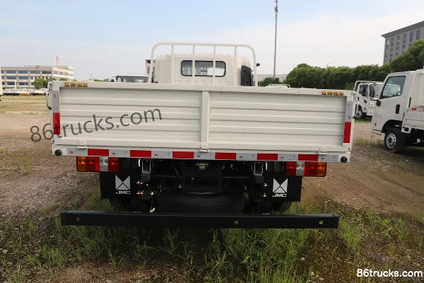 JMC Kaiwei Wide Body 143hp 4X2(6 wheels) 3.8m Semi-row Flatbed Light Truck (China VI)(Hydraulic Brake) (3) | 86Trucks