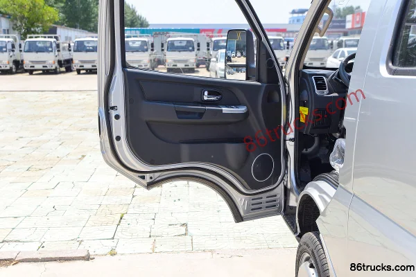 Feidi GX 1.6L Gasoline 122 hp 4X2(6 wheels) 5-Speed 3.02m Double Row Flatbed Mini Truck Cab (2) | 86Trucks