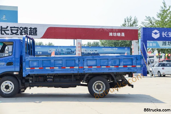 Feidi V5 2.5L Diesel 150hp 4X2(6 wheels) Changtai 8-Speed 4.13m Single Row Flatbed Light Truck Body (2) | 86Trucks