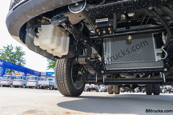 Feidi GX Shuxiang Edition 1.5L 108 hp 4X2(6 wheels) 3.6m single-row flatbed truck Chassis (2) | 86Trucks
