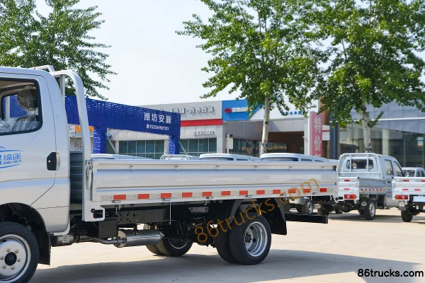 Feidi GX Shuxiang Edition 1.5L 108 hp 4X2(6 wheels) 3.6m single-row flatbed truck Body (1) | 86Trucks