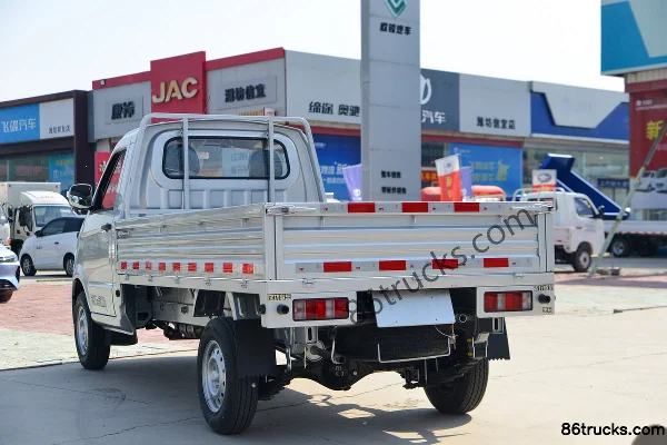 Chenggong Zebra 2024 Comfort Type 1.5L 116hp 4X2(6 wheels) Gasoline 2.55m Double Row Flatbed Light Truck Body (3) | 86Trucks