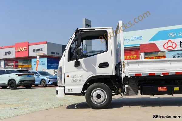 Kama K1 1.6L Gasoline 123hp 4X2(6 wheels) Mengwo 5-Speed 4.2m Single Row Flatbed Mini Truck Body (2) | 86Trucks