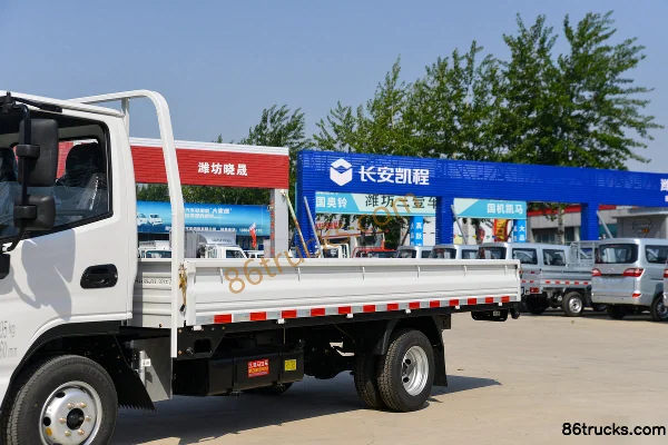 Kama K1 1.6L Gasoline 123hp 4X2(6 wheels) Mengwo 5-Speed 4.2m Single Row Flatbed Mini Truck Body (1) | 86Trucks