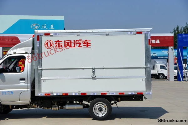 Dongfeng Xiaobawang W08 1.6L 123hp 4X2(6 wheels) 3.05m single-row wing-opening box truck (single rear tire) Body (2) | 86Trucks